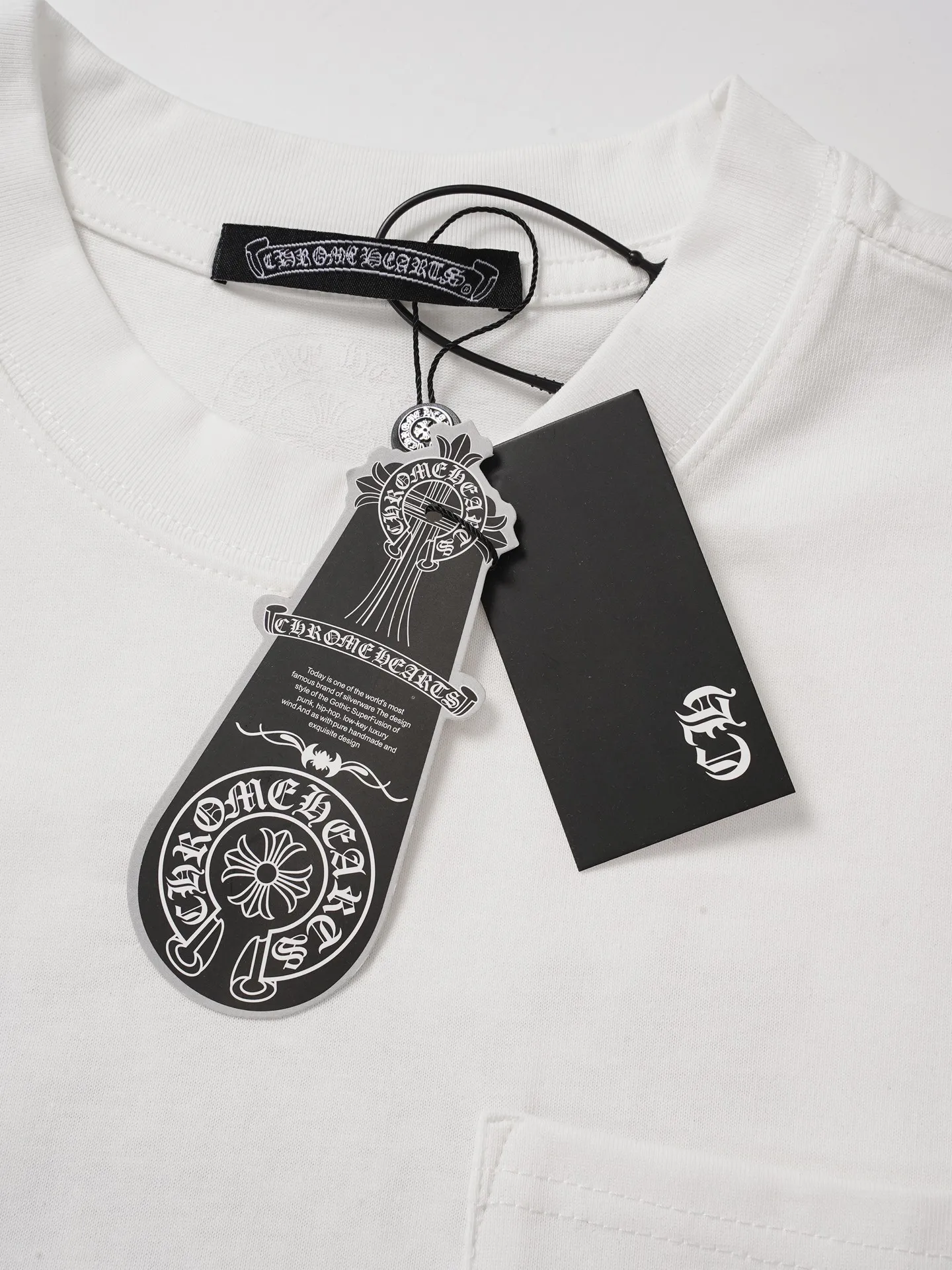90 Come Hearts CH T T ， ，Breathable ， 。 ， ， 。 ， ， 。 ， ， ， ， 。 ， ， Same Style ， ， ， ， Same Style。 ：Black White Size：S-XL